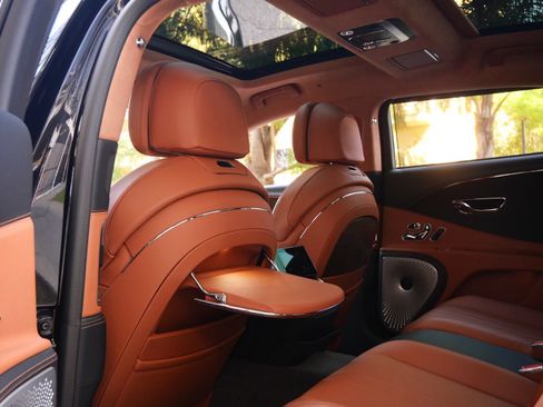 New 2026 Bentley Flying Spur Plug-In Hybrid AWD/4WD image 24