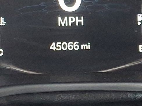 Used 2024 Jeep Compass Limited image 19