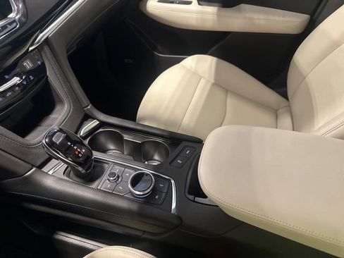 Used 2025 Cadillac XT6 Sport image 29