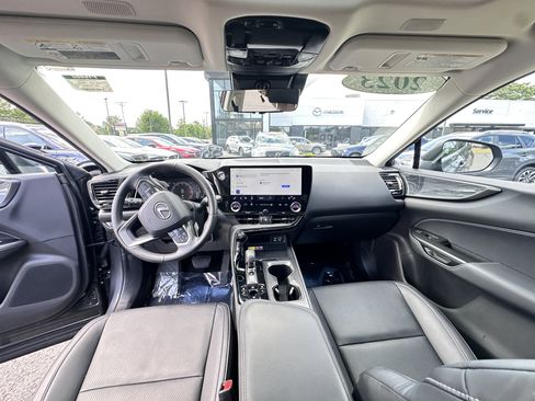 Used 2023 Lexus NX 350 AWD image 10