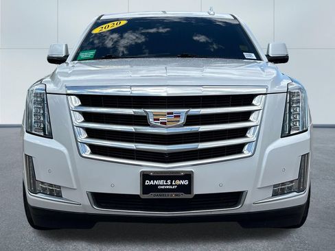 Used 2020 Cadillac Escalade Luxury AWD/4WD image 3