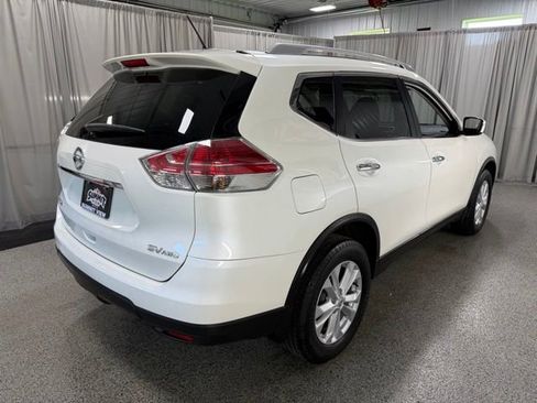Used 2016 Nissan Rogue SV AWD/4WD image 4