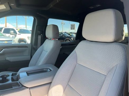 New 2026 GMC Sierra 1500 SLE w/ Preferred Package AWD/4WD image 14