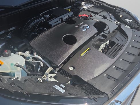 Used 2023 INFINITI QX50 Luxe AWD/4WD image 18