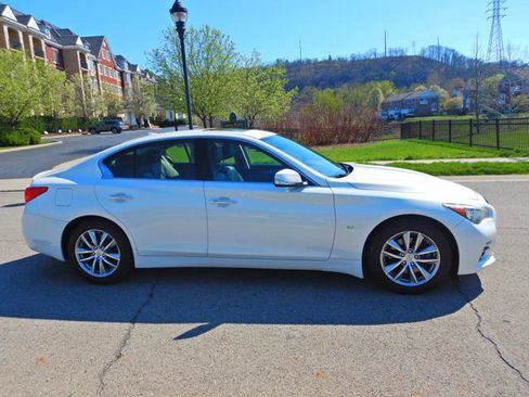 Used 2015 INFINITI Q50 Premium w/ Navigation Package image 10