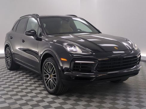 Certified 2023 Porsche Cayenne Platinum Edition AWD/4WD image 7