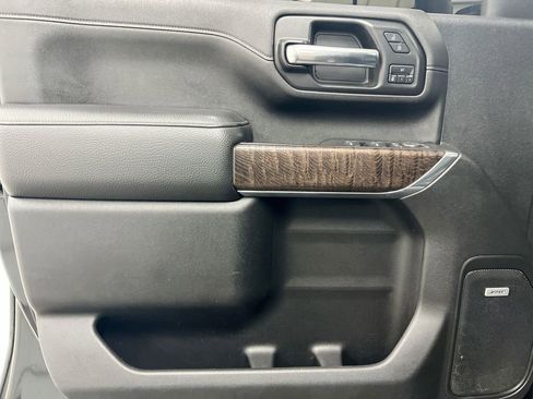 Used 2020 GMC Sierra 2500 Denali w/ Denali Ultimate Package image 22