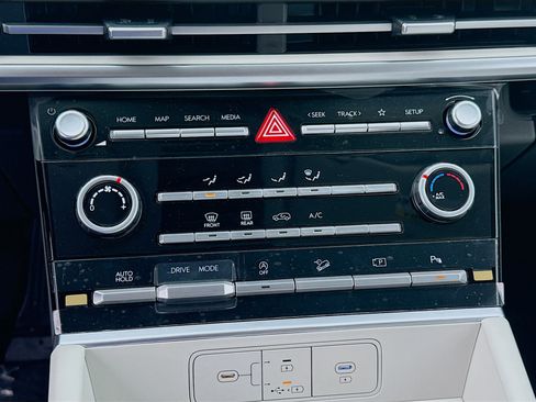 New 2026 Hyundai Santa Fe SE FWD image 12