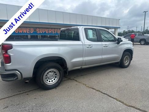 Used 2020 Chevrolet Silverado 1500 W/T RWD image 3