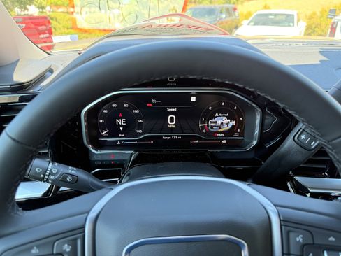 New 2025 GMC Sierra 2500 SLE w/ SLE Value Package; image 15