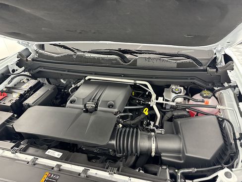 New 2025 GMC Canyon Elevation w/ Convenience Package image 30