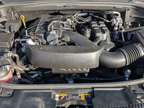 Used 2023 Dodge Durango GT AWD/4WD image 13