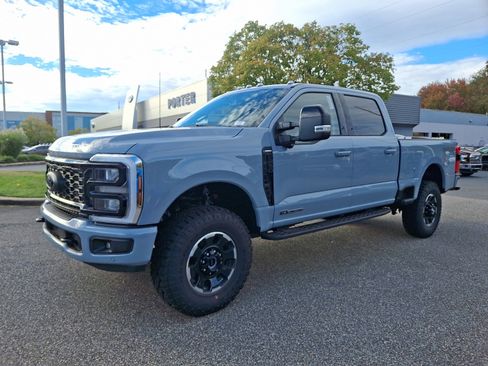 New 2026 Ford F250 Lariat w/ Tremor Off-Road Package image 3