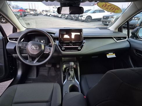 Used 2026 Toyota Corolla LE image 15