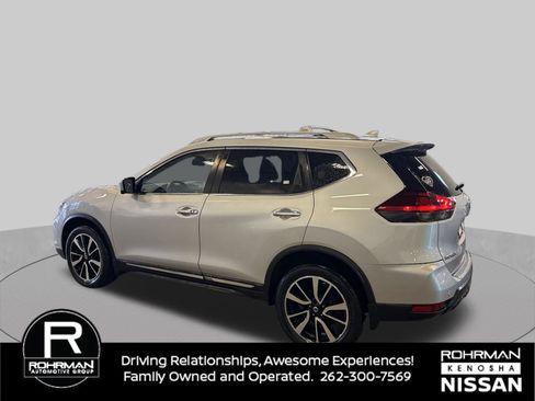 Used 2020 Nissan Rogue SL w/ Premium Package AWD/4WD image 3