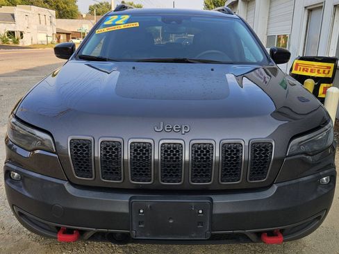 Used 2022 Jeep Cherokee Trailhawk w/ Technology Group B AWD/4WD image 2