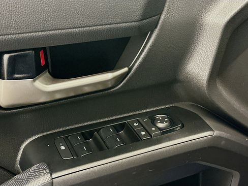 Used 2024 Toyota Tacoma TRD Sport w/ TRD Sport Upgrade Package image 15