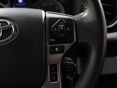 Used 2020 Toyota Tacoma SR5 image 22