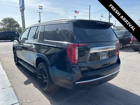 Used 2023 GMC Yukon XL Denali AWD/4WD image 3