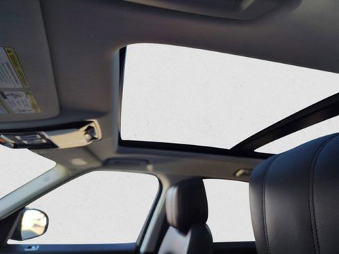 Used 2020 Land Rover Range Rover Sport HSE Dynamic image 13