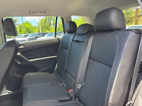 Used 2023 Volkswagen Tiguan SE FWD image 10