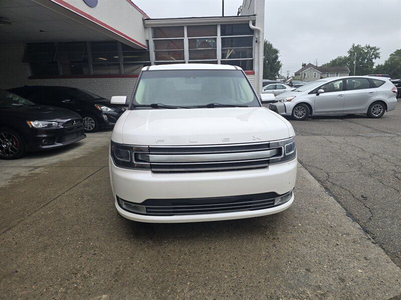 Used 2018 Ford Flex Limited w/ Equipment Group 303A AWD/4WD image 2