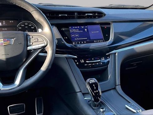 Used 2023 Cadillac XT6 Sport AWD/4WD image 6