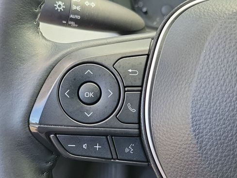 Used 2024 Toyota Corolla SE FWD image 19