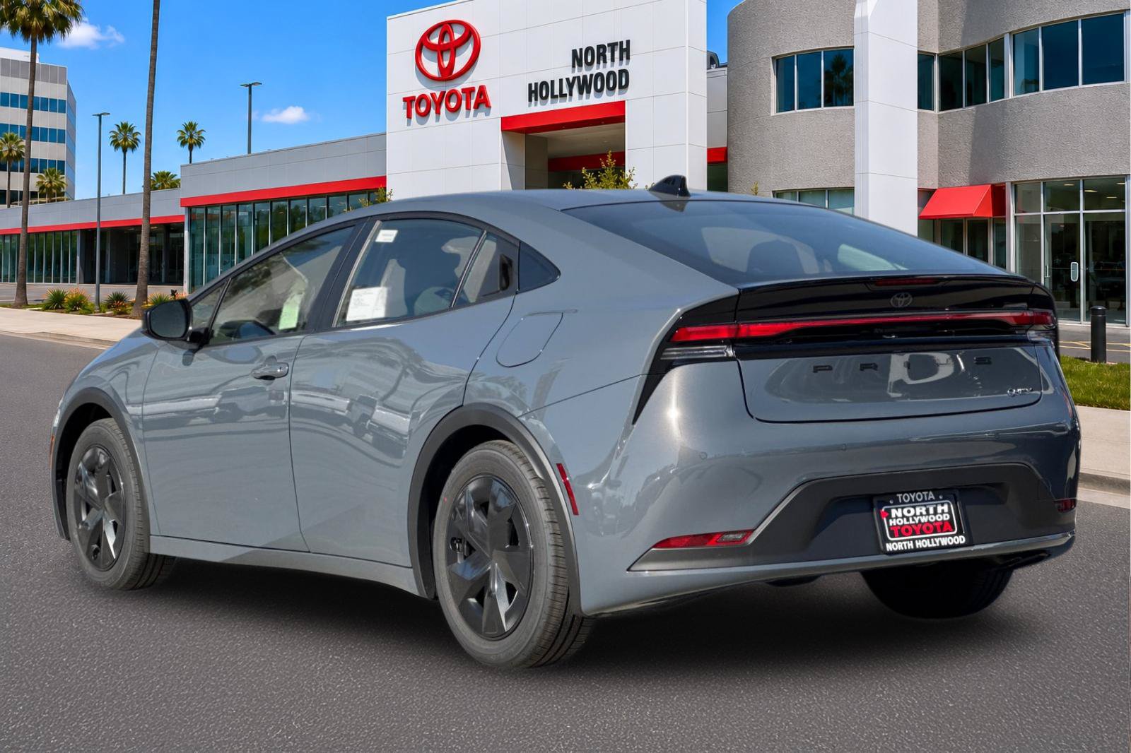New 2027 Toyota Prius LE FWD image 5