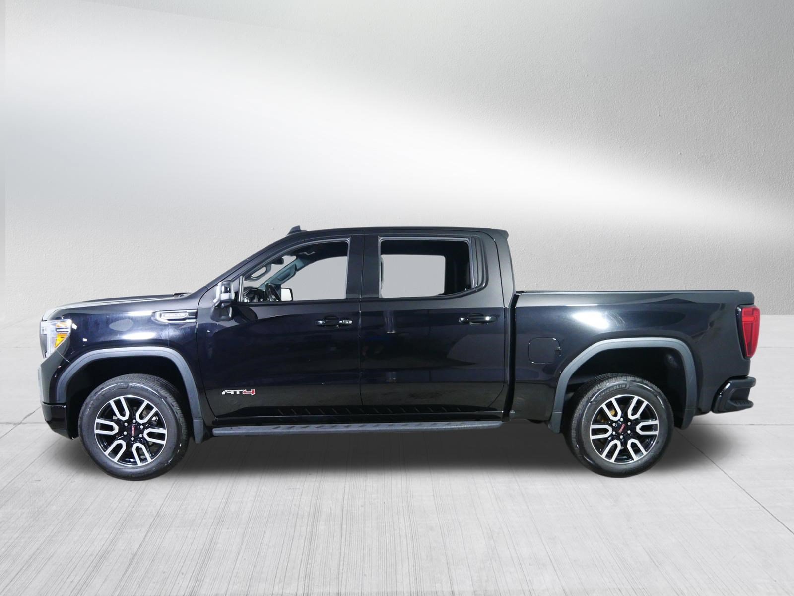Used 2021 GMC Sierra 1500 AT4 w/ AT4 Preferred Package AWD/4WD image 4