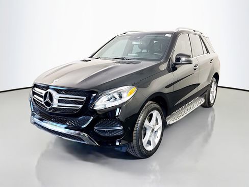 Used 2017 Mercedes-Benz GLE 350 w/ Premium 1 Package image 4