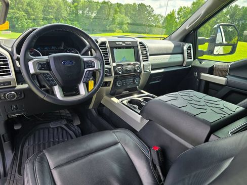 Used 2017 Ford F250 Lariat w/ Chrome Package AWD/4WD image 16