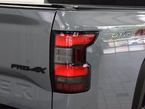 Used 2024 Nissan Frontier PRO-4X w/ Pro Premium Package AWD/4WD image 16