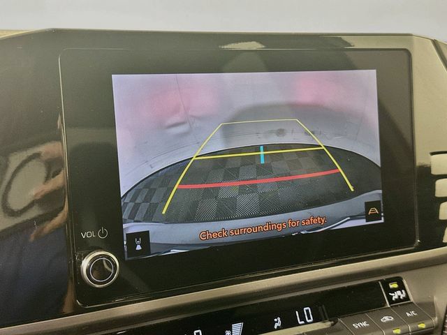 Certified 2025 Toyota Camry SE FWD image 17