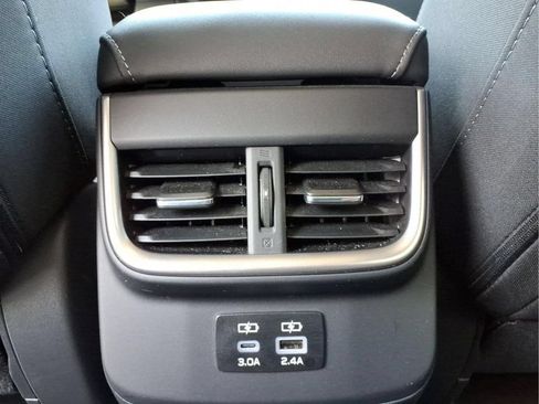 Used 2025 Subaru Legacy Premium AWD/4WD image 32