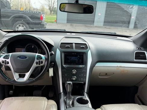 Used 2011 Ford Explorer XLT w/ 202A Rapid Spec Order Code image 10