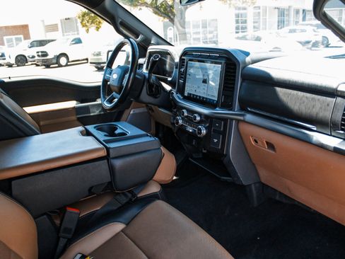 Used 2022 Ford F150 Lariat w/ Bed Utility Package RWD image 28