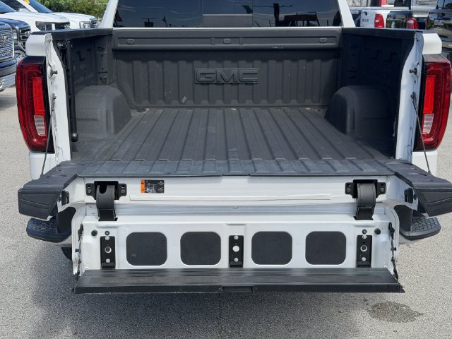 Used 2024 GMC Sierra 1500 SLT w/ SLT Premium Plus Package AWD/4WD image 12