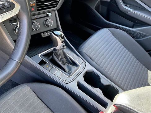 Certified 2024 Volkswagen Jetta S image 23