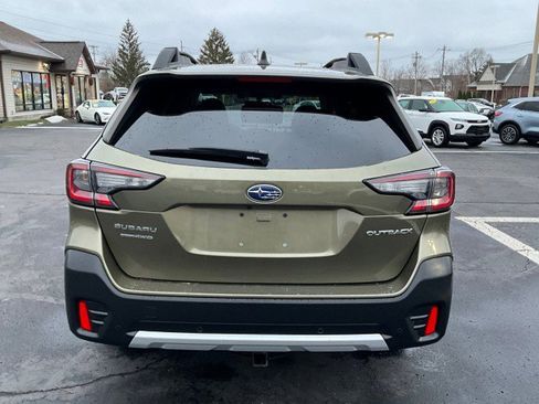 Used 2021 Subaru Outback Limited image 6