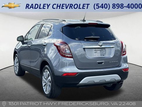 Used 2020 Buick Encore Preferred image 3