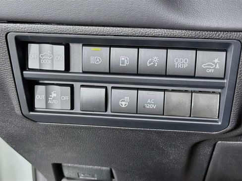 New 2026 Toyota Tundra Platinum AWD/4WD image 14