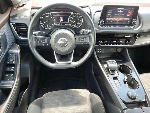 Used 2022 Nissan Rogue SV AWD/4WD image 21