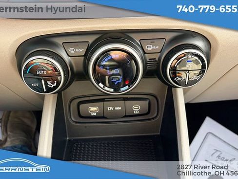 Used 2024 Hyundai Venue SEL FWD image 20