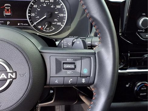 Used 2025 Nissan Pathfinder Rock Creek AWD/4WD image 13