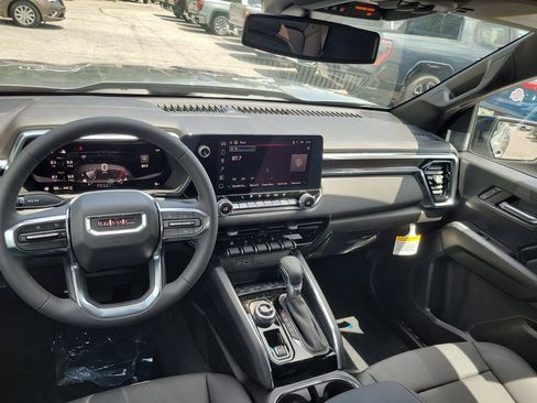 New 2025 GMC Canyon Elevation w/ Convenience Package image 28