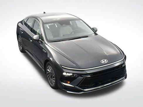 Used 2025 Hyundai Sonata SEL FWD image 21