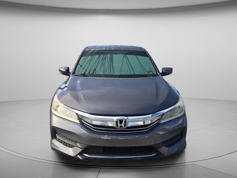 Used 2017 Honda Accord LX image 3