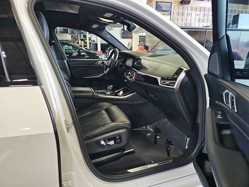 Used 2020 BMW X5 M50i w/ Executive Package AWD/4WD image 11
