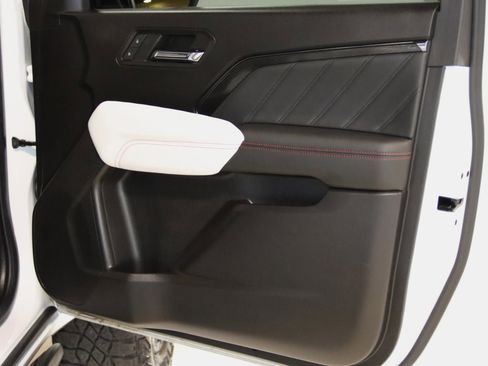 Used 2023 GMC Canyon AT4X image 59